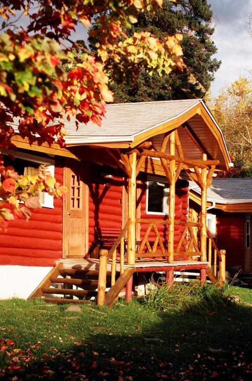 Saint-Michel Kan-A-Mouche Pourvoirie Auberge Et Chalets الغرفة الصورة