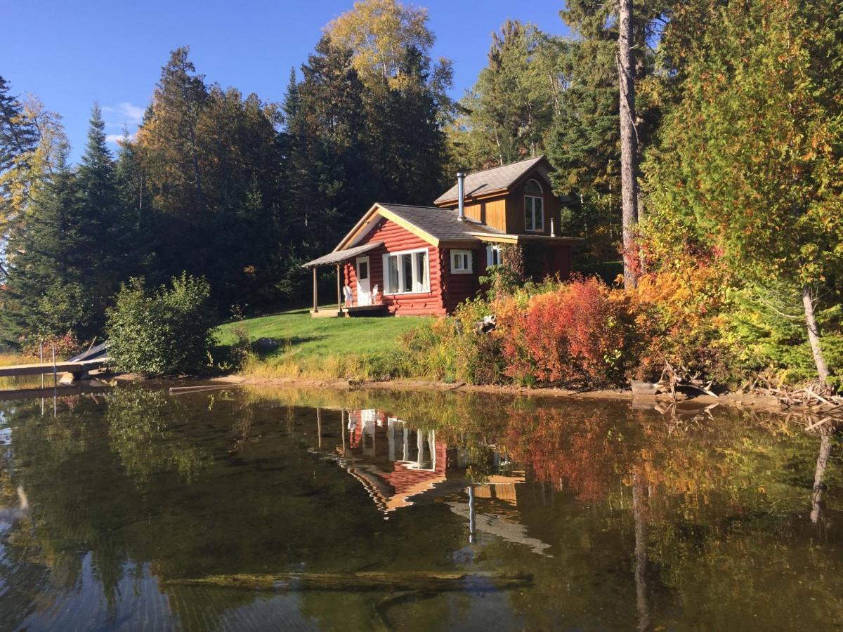 Saint-Michel Kan-A-Mouche Pourvoirie Auberge Et Chalets المظهر الخارجي الصورة